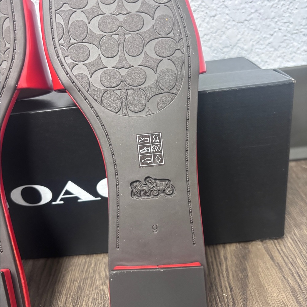 NWT & Box Coach W’s Sz 9 Sculpted C Flat Slip-On Sandals in Sport Red - Picture 14 of 15